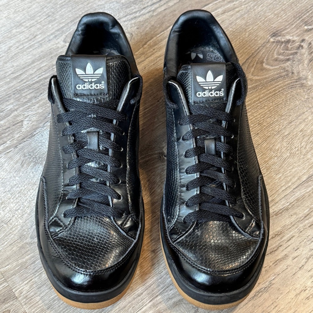 Adidas Rod Laver Black Snakeskin Gum Sole Sneakers D74107 Mens 9.5